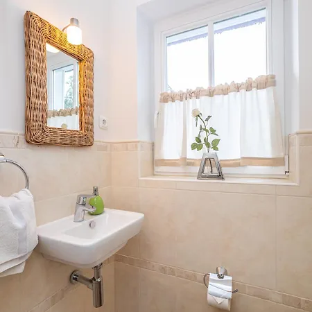 Holiday home Mueggenburger Weg 38 Haus Kueselwind